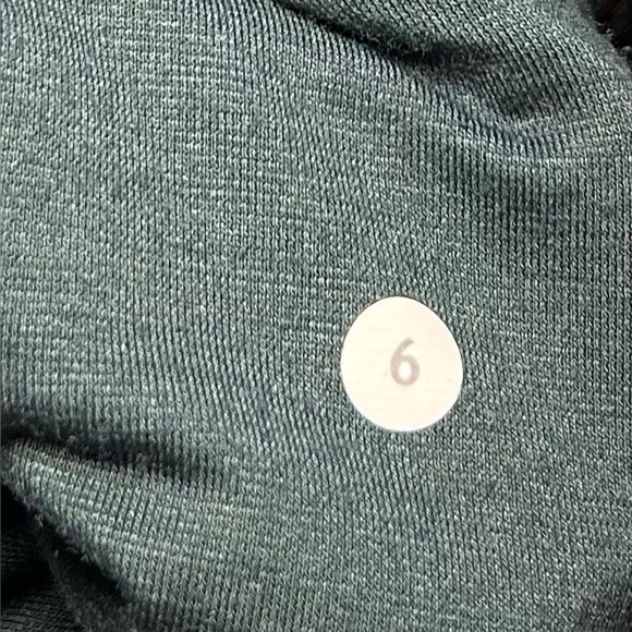 Lululemon In Flux Reversible Jacket- Dark Fuel/ Size 6 - Picture 13 of 13